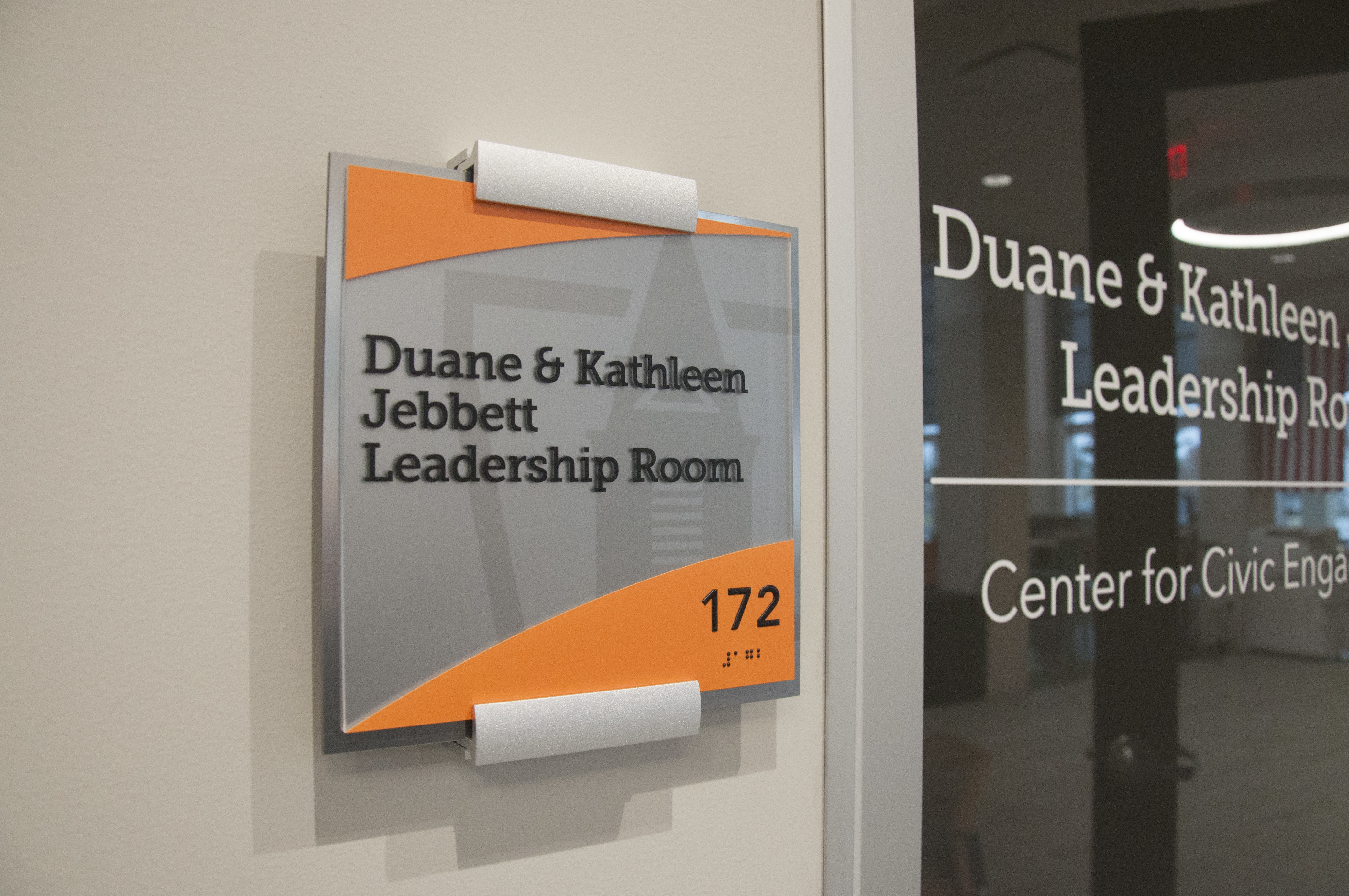 2017_uoff_collegeofbusiness_signage_11 2017_uoff_collegeofbusiness_signage_11